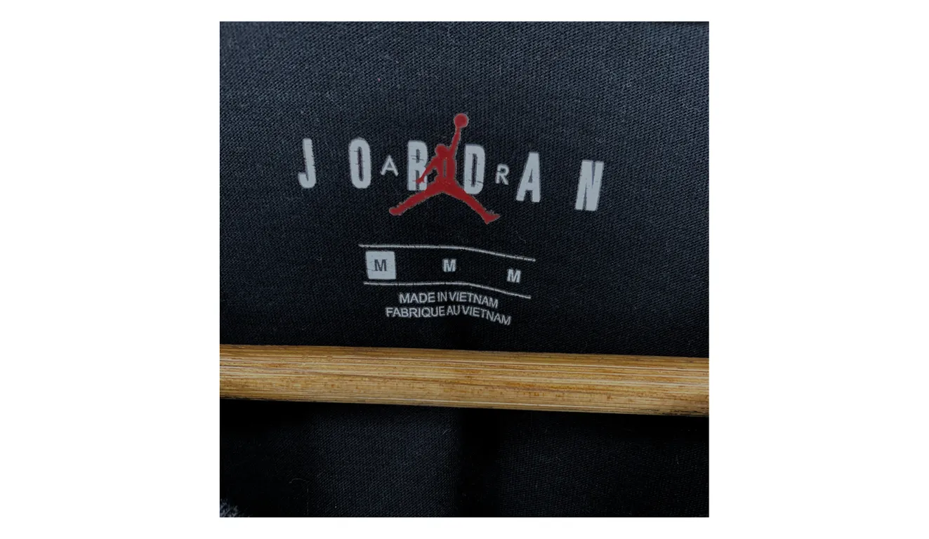 Air Jordan Graphic Tee, M