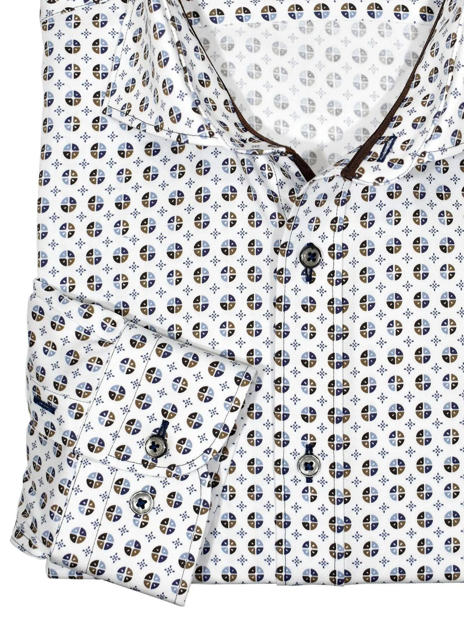 WM126  Slim Fit Soho Medallion Shirt